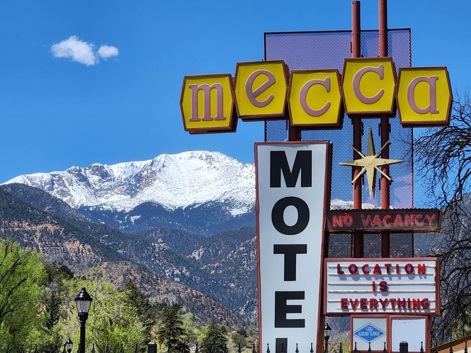 Mecca Motel Colorado Springs Exterior photo